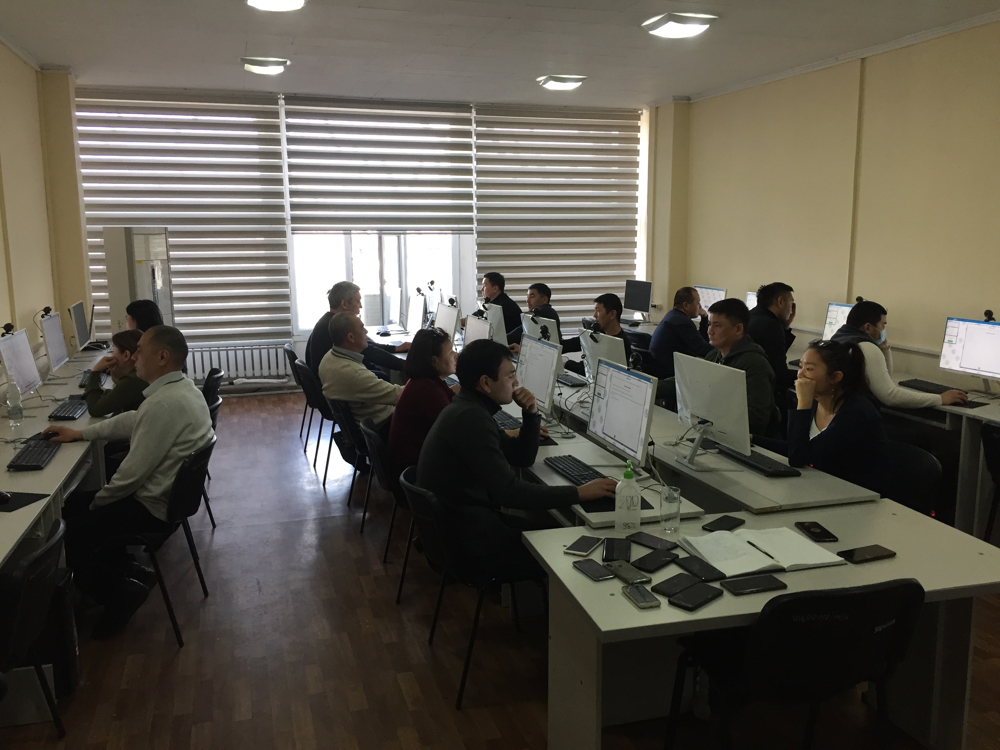 Учебный центр МФ КР с 01 по 05 февраля обучили 20 слушателей на Базовом курсе :"Управление государственными закупками".